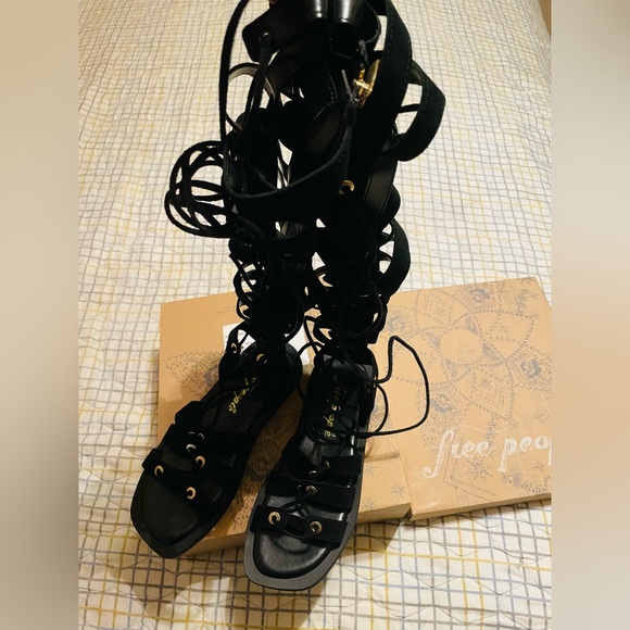 Free People sun chaser tall gladiator sandals. Size 8 (38 Free People Sizing)NIB - Picture 9 of 10